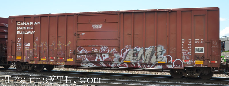 Car/wagon CP216058 left side / coté gauche